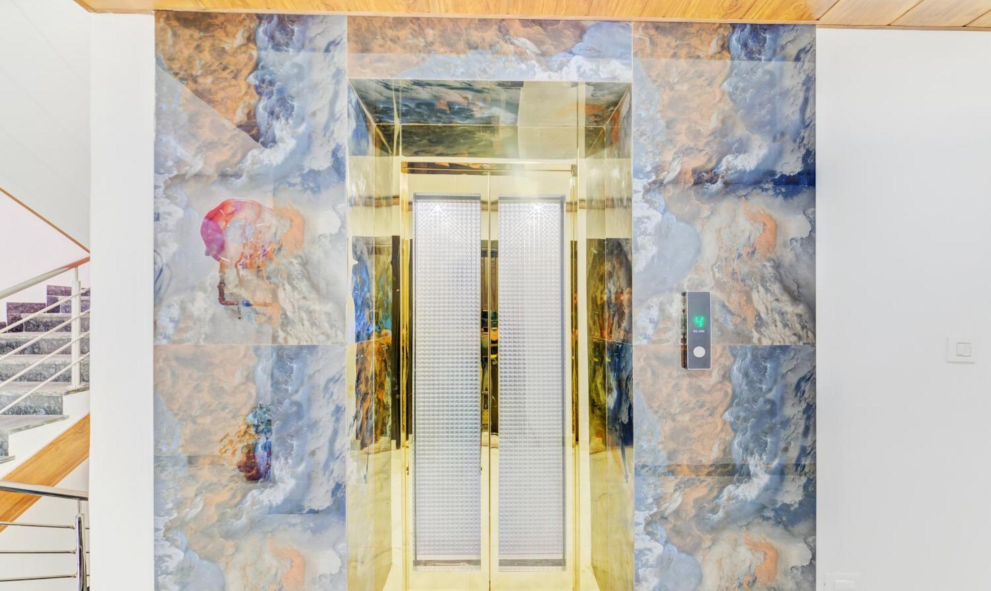 Hotel Nysha Palace Near Igi Airport Ню Делхи Екстериор снимка